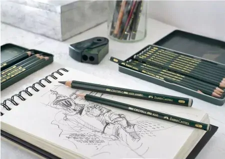 Faber-Castell Castell 9000 Art Set - sada grafitových ceruziek - 12 ks - plechová krabička